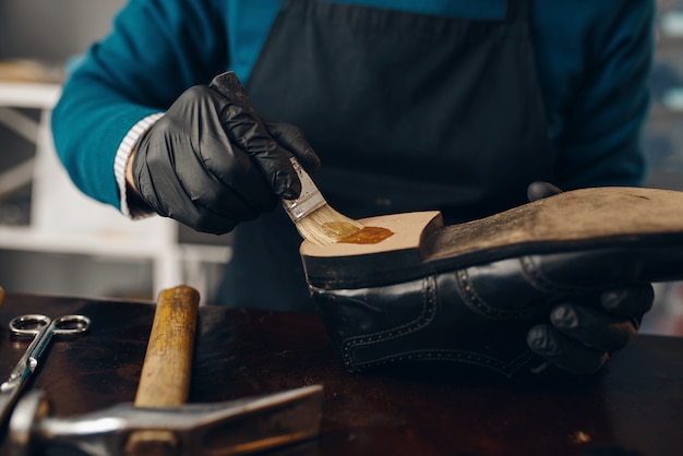 Acessórios e Reparação de Calçado